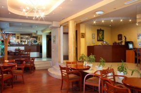 Отель Fenix Hotel  Благоевград